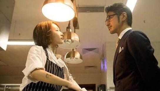 页眉加一条横线怎么加？